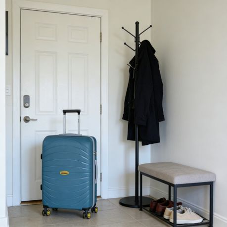 Luxurious Hard Shell Travel Suitcase 22 inch Blue